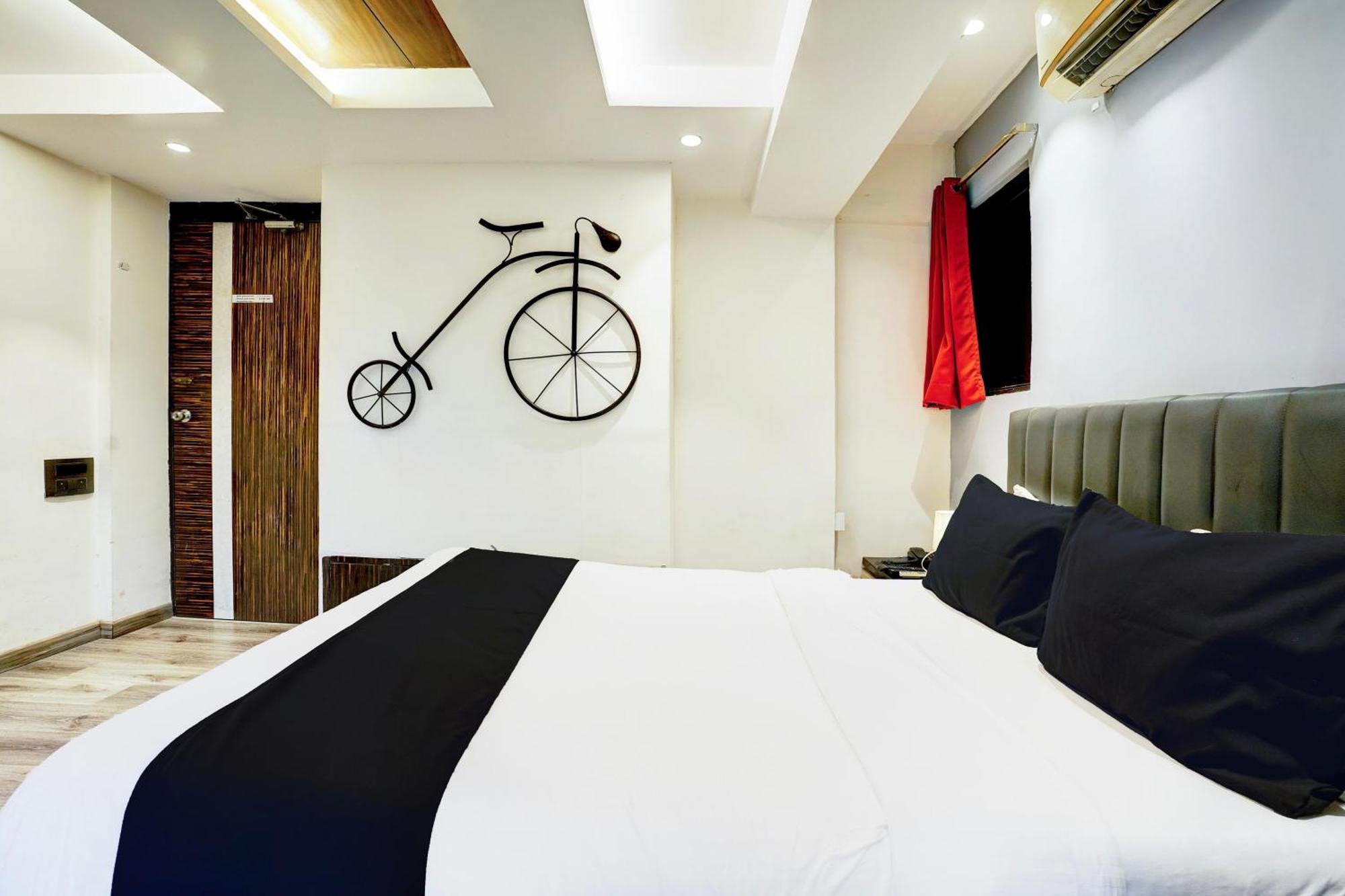 Super Hotel O Seawoods Near Palm Beach Road Formerly Sai Roop 나비뭄바이 외부 사진