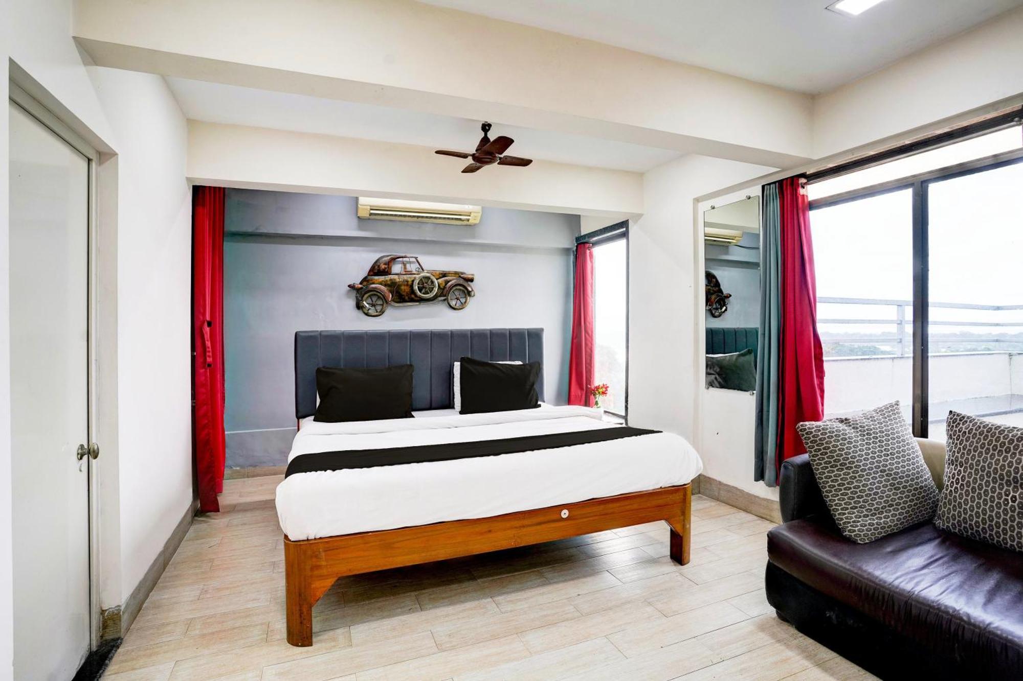 Super Hotel O Seawoods Near Palm Beach Road Formerly Sai Roop 나비뭄바이 외부 사진