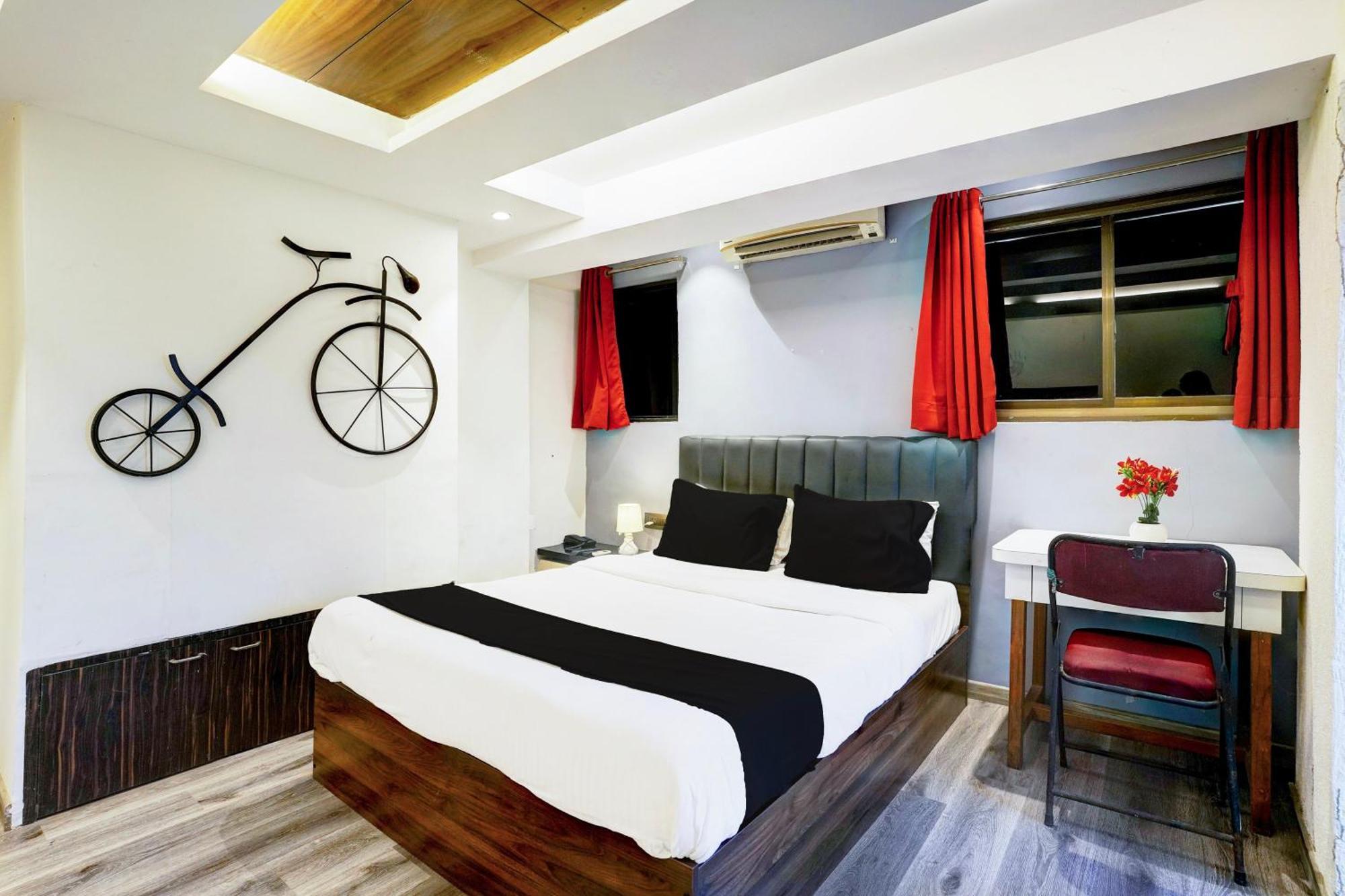 Super Hotel O Seawoods Near Palm Beach Road Formerly Sai Roop 나비뭄바이 외부 사진